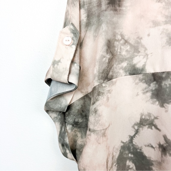 Primark Short Sleeve Soft Grey & Pink Semi-Sheer Button-Up Blouse - Picture 4 of 8